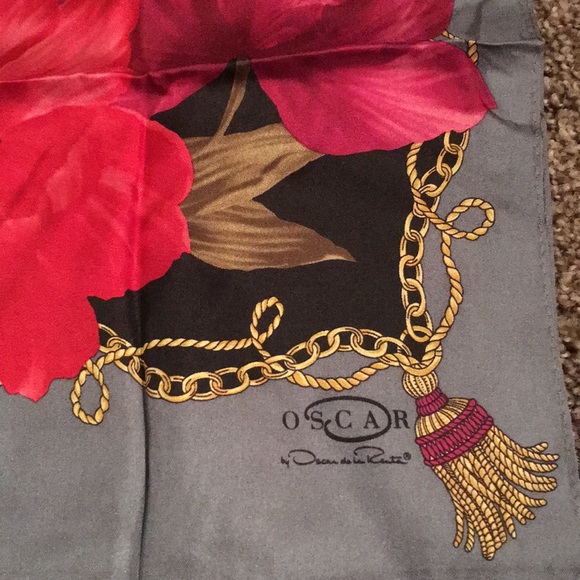 Oscar de la Renta Accessories - OSCAR DE LE RENTA SILK SCARF 🔥SALE
